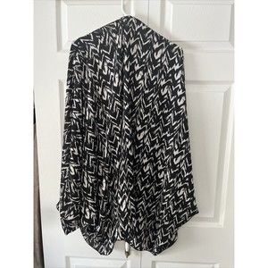 Rag Therapy Women’s Black & White Geo Pattern Draped Cardigan (OS)